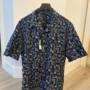 Perry Ellis Navy Blue Floral Casual Button Down Shirt. Size XL